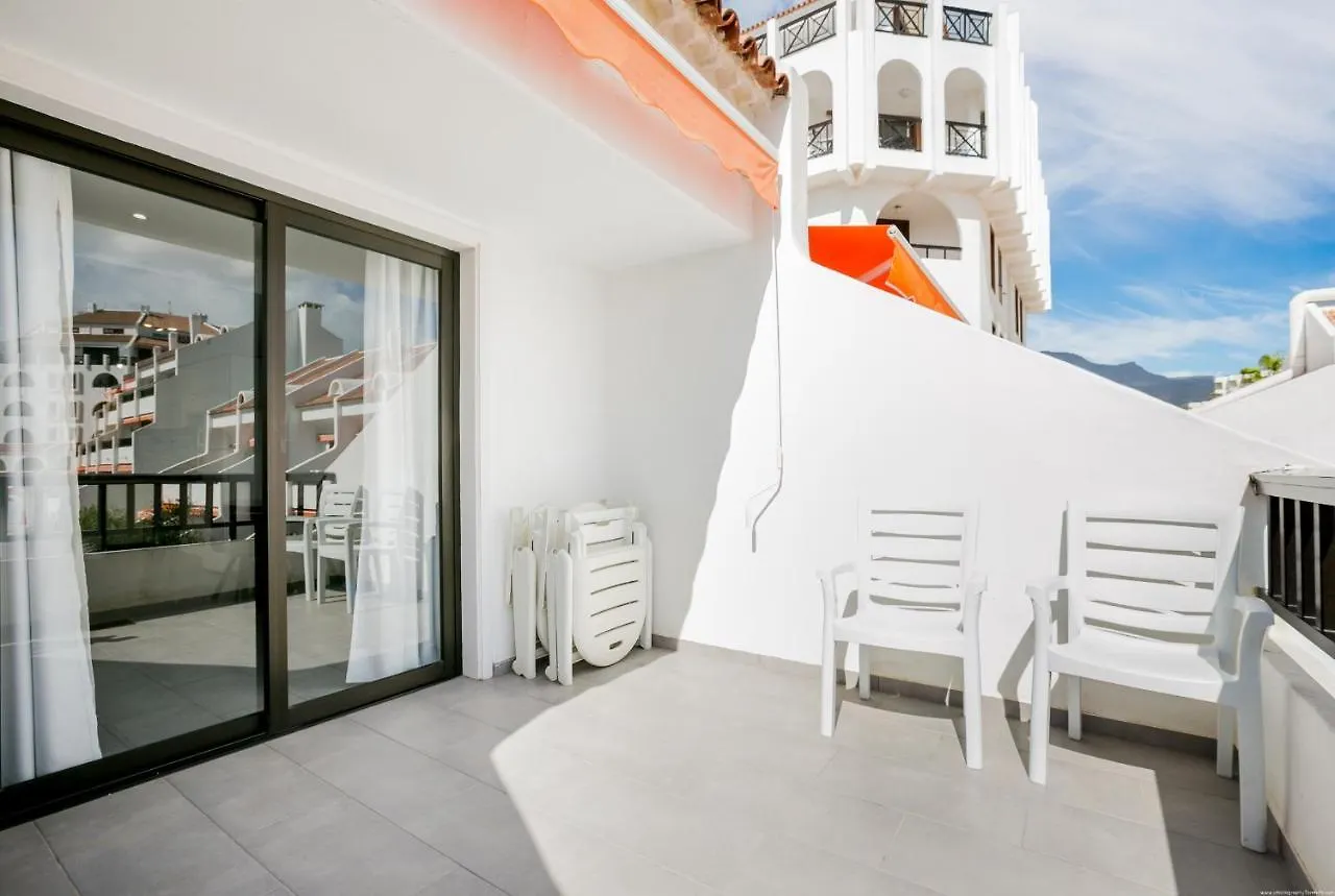103 Parque Santiago II Pool View Apartment Playa de las Americas  0*, Playa de las Americas (Tenerife)